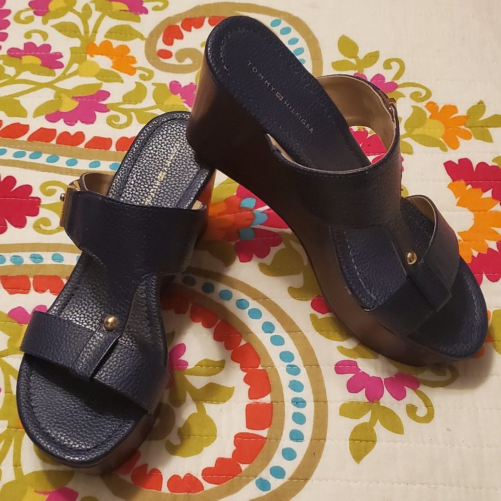 BRAND NEW TOMMY HILFIGER Open Toe Wedge Heel